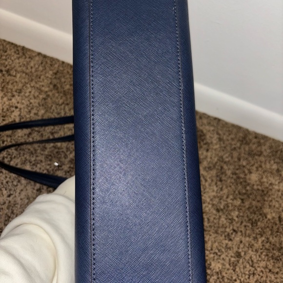 Michael Kors navy tote - Picture 3 of 5